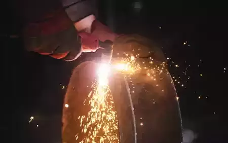 Hand Plasma Cutting Dust and Fume Control
